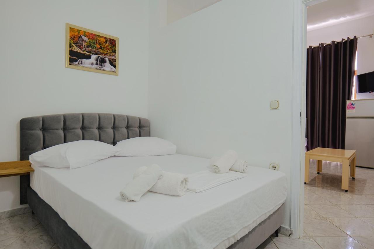 Hotel Casamia Sarandë Exteriör bild