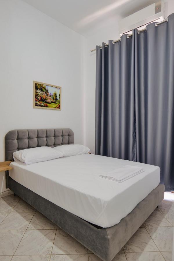 Hotel Casamia Sarandë Exteriör bild